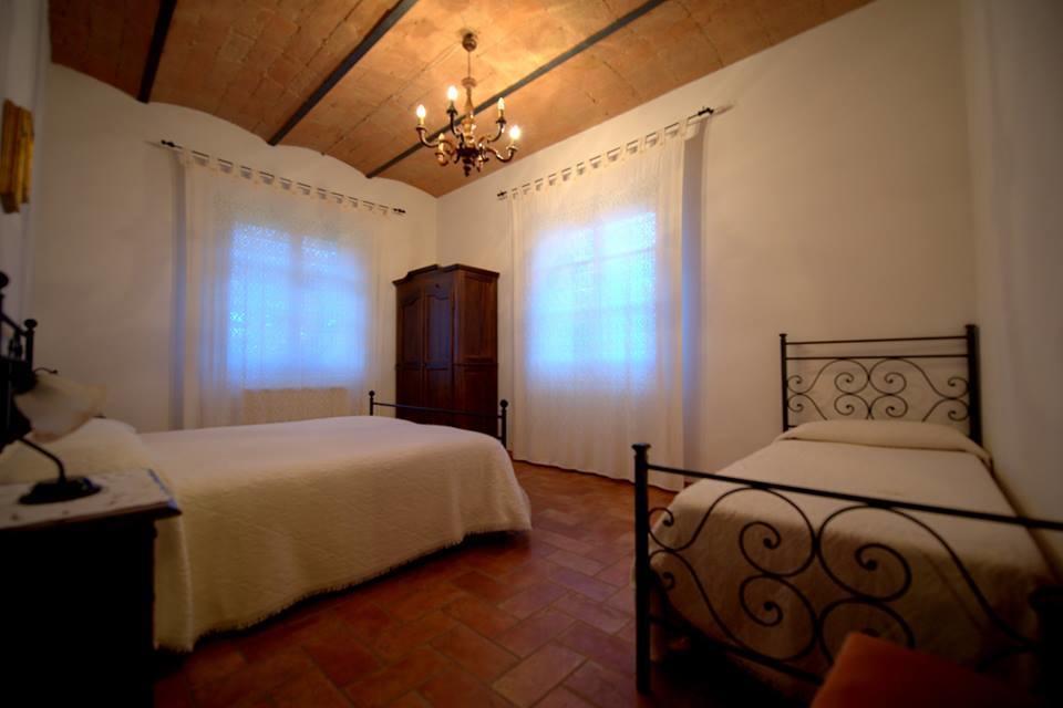 Agriturismo Antica Riserva Кастильоне дел Лаго Стая снимка