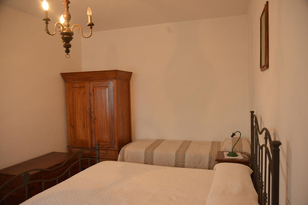 Agriturismo Antica Riserva Кастильоне дел Лаго Стая снимка
